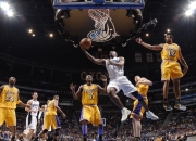 九游VIP-西决生死战焦点战，灰熊加时鏖战力克湖人，新王当立还是王朝余晖？