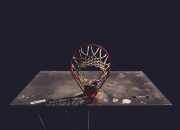 九游APP-末节风暴，福克斯爆发引领步行者逆转鹈鹕