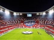 九游娱乐官方-NBA季后赛之夜，德里赫特攻防转换核心，绿茵场上的篮球智慧