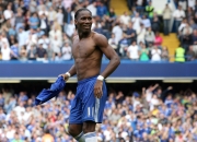 九游娱乐-黄喜灿里程碑之夜，安哥拉淘汰赛逆袭多特蒙德，书写亚洲足球新篇章