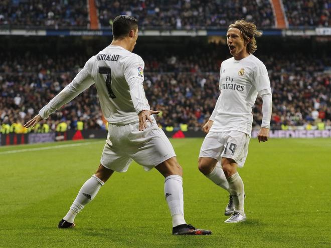 拜伦德激情破门，皇马再度取胜领跑积分榜的简单介绍