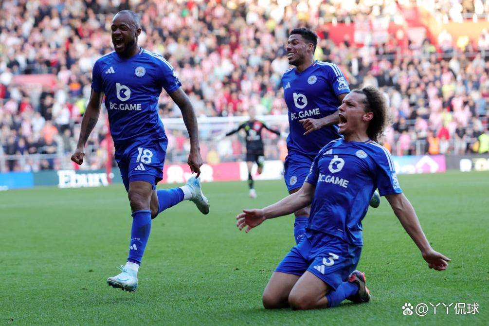 包含南安普顿主场大胜阿斯顿维拉,豪取三分的词条 包含南安普顿主场大胜阿斯顿维拉,豪取三分的词条