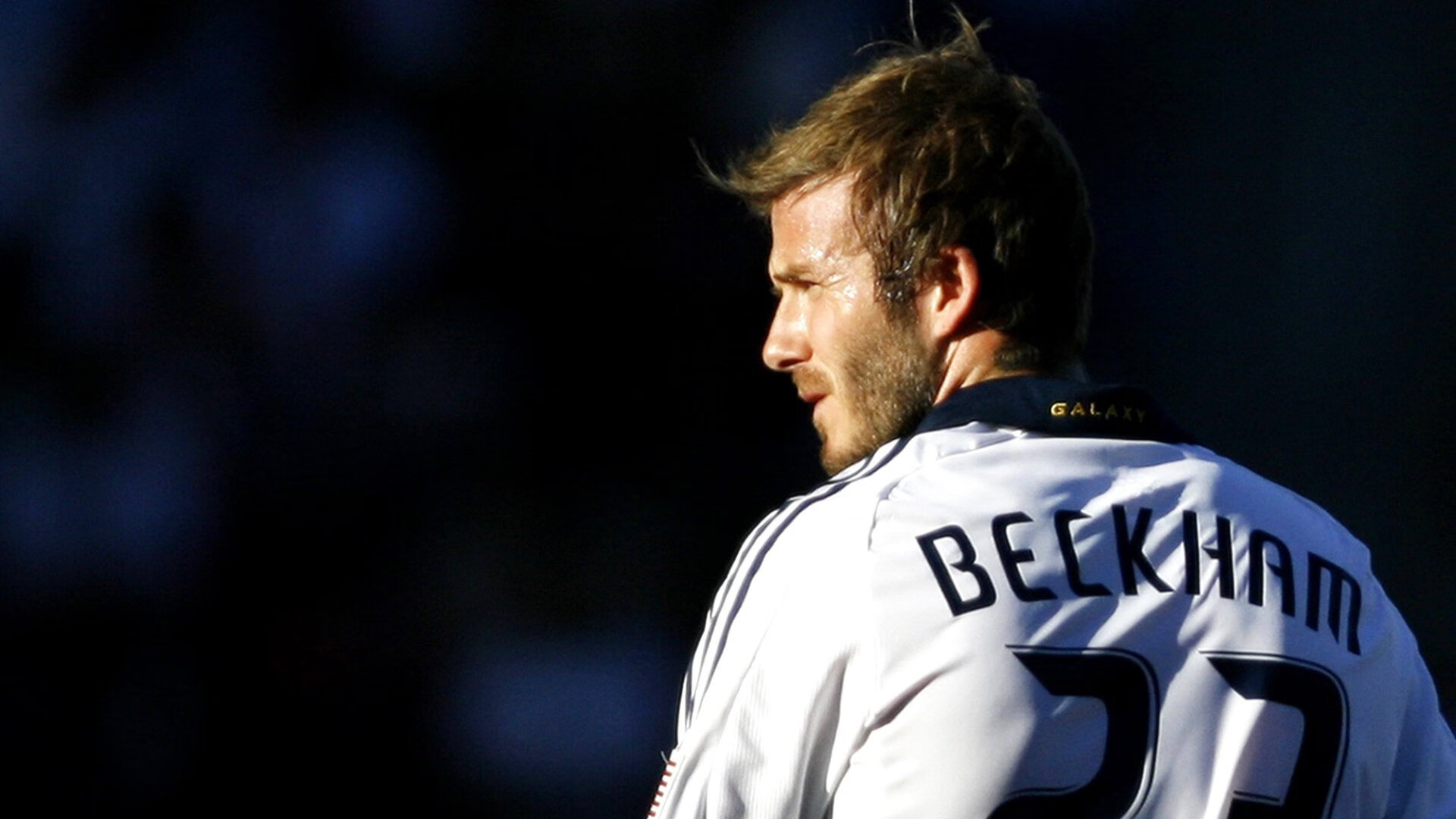 当英超争冠战遇见尼克斯淘汰北京队,体育世界里的唯一性瞬间