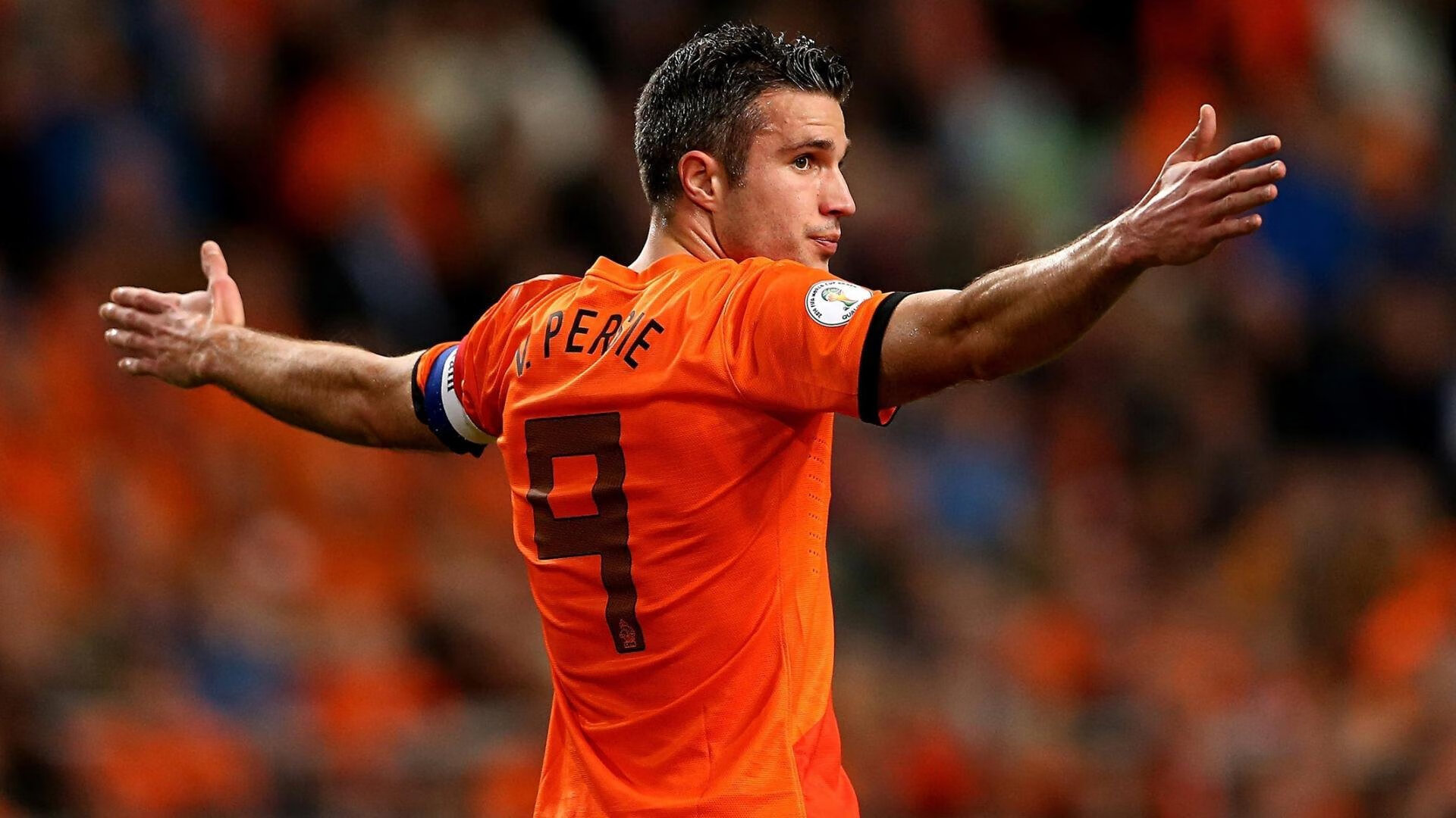 伊萨克爆发！秘鲁生死战擒乌拉圭，绝境中绽放的足球史诗